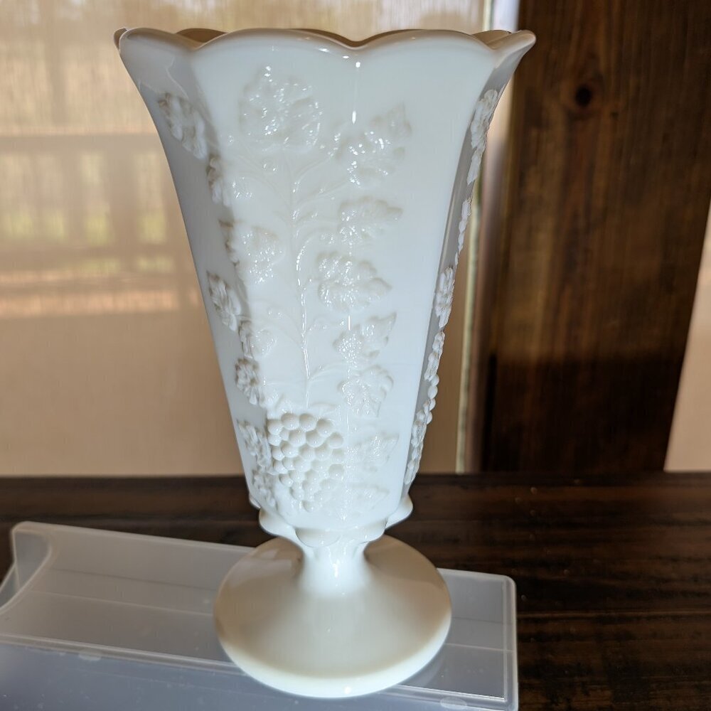 Vintage White Milk Glass Paneled Grape 7" Pedestal Vase by Westmoreland - Picture 3 of 7
